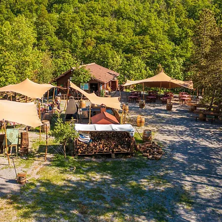 Хостел Rifugio Nido Del Biancone